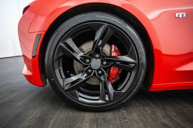 Used 2016 Chevrolet Camaro SS image 39