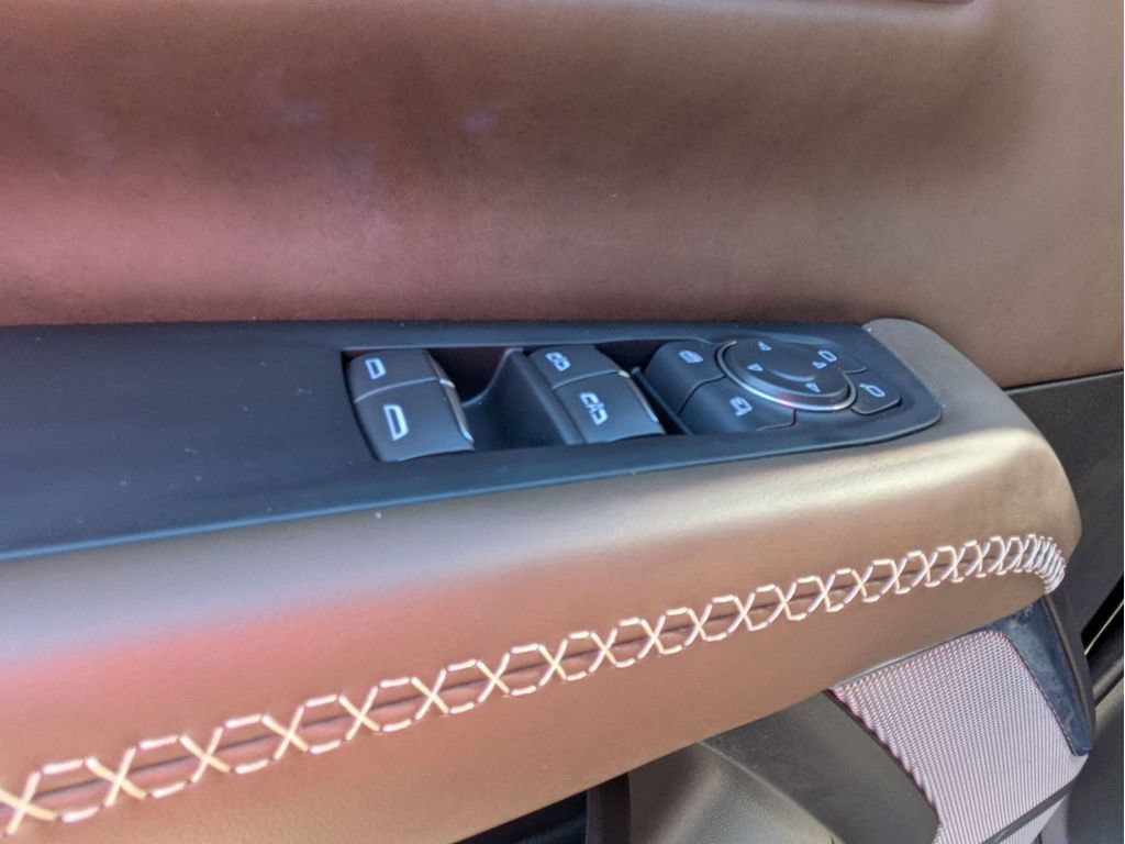 Used 2026 GMC Yukon XL Denali Ultimate w/ LPO, Floor Liner Package AWD/4WD image 15