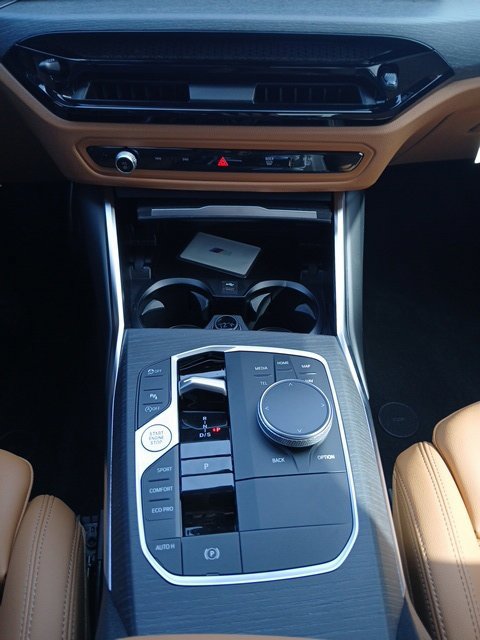New 2026 BMW 330i Sedan w/ M Sport Package RWD image 21