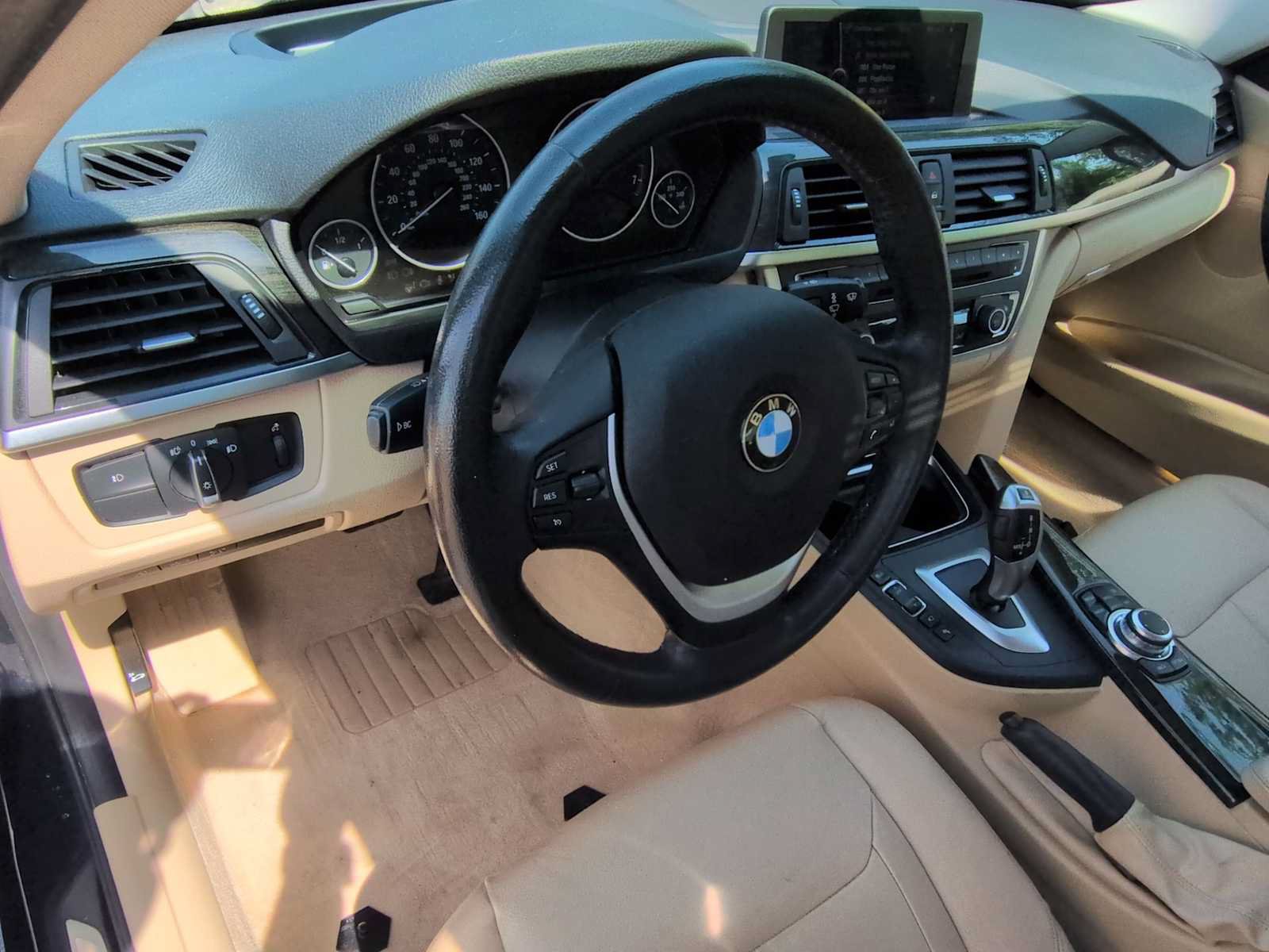 Used 2013 BMW 335i xDrive Sedan AWD/4WD image 10