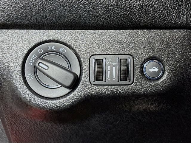 Used 2019 Dodge Challenger SRT Hellcat Redeye image 12