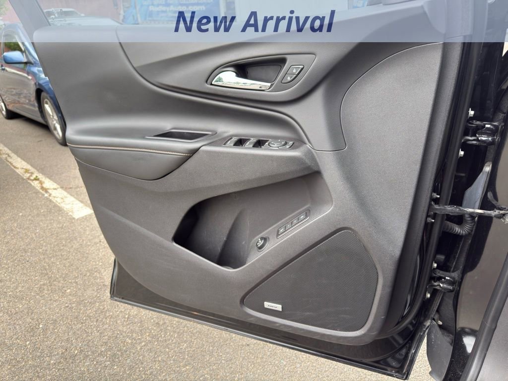 Used 2018 Chevrolet Equinox Premier FWD image 8