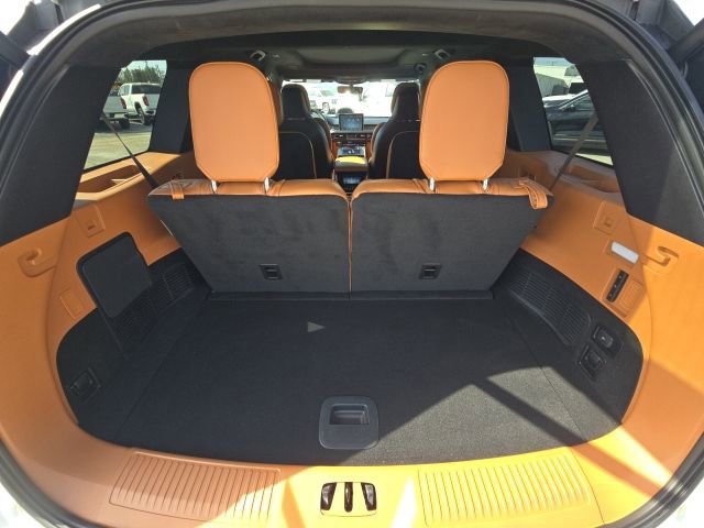 Used 2023 Lincoln Aviator Black Label w/ Dynamic Handling Package image 13