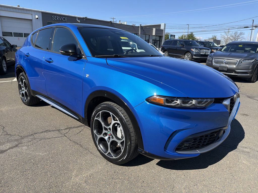 Used 2024 Alfa Romeo Tonale Ti image 5