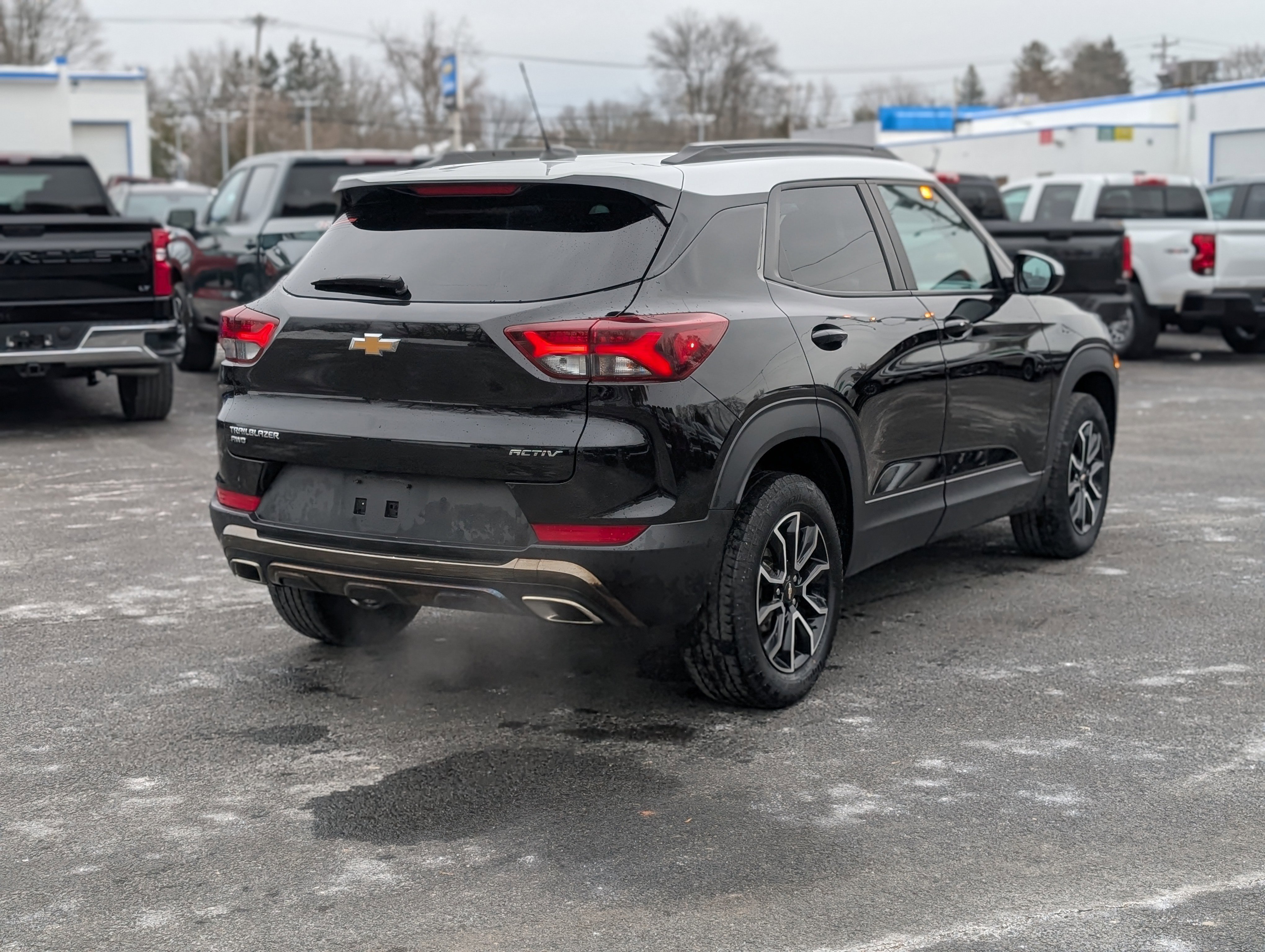 Used 2023 Chevrolet TrailBlazer ACTIV image 9