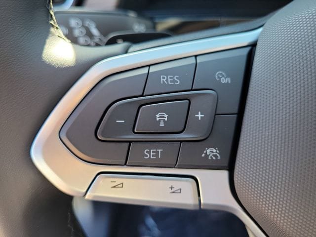 New 2026 Volkswagen Atlas SEL Premium R-Line AWD/4WD image 3