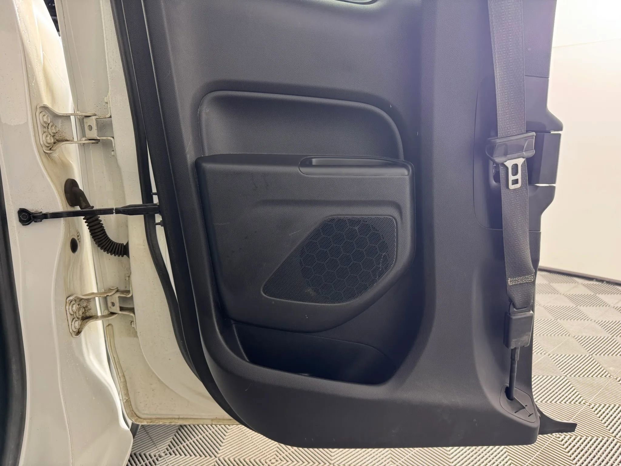 Used 2017 Chevrolet Colorado W/T RWD image 32