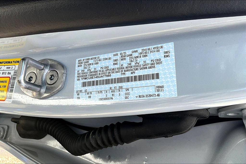 New 2025 Ford Escape SE w/ Class II Trailer Tow Package FWD image 8