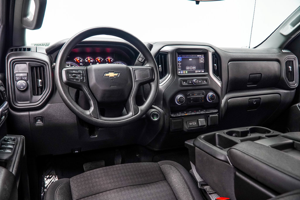 Used 2025 Chevrolet Silverado 1500 Custom RWD image 7