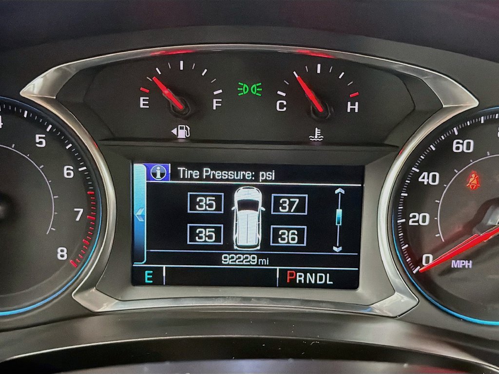 Used 2018 Chevrolet Traverse LT FWD image 12