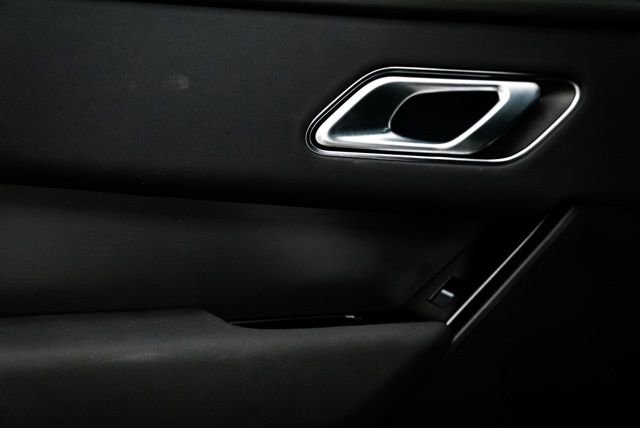 Used 2025 Land Rover Range Rover Velar Dynamic SE image 25