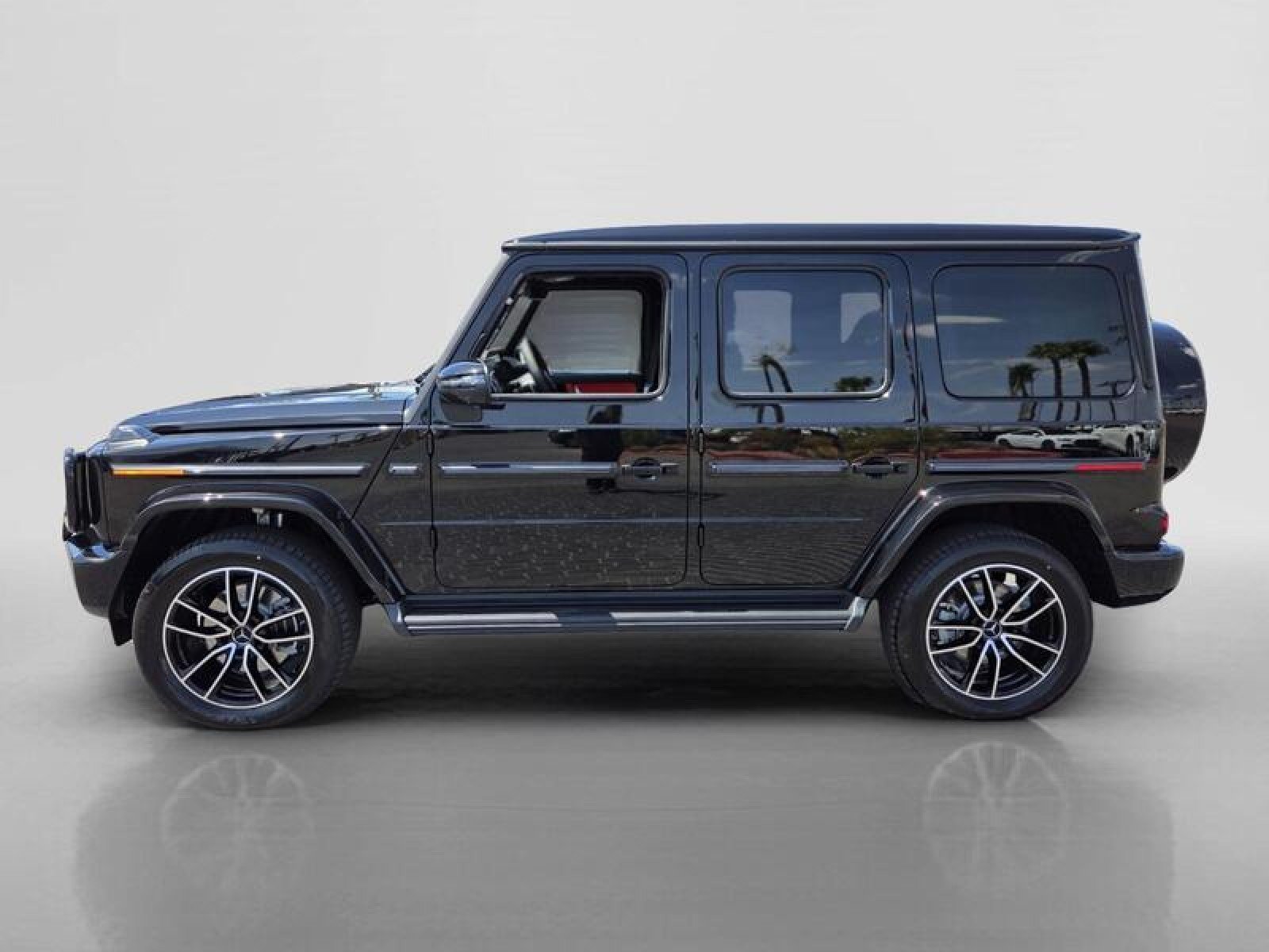 New 2026 Mercedes-Benz G 550 image 2