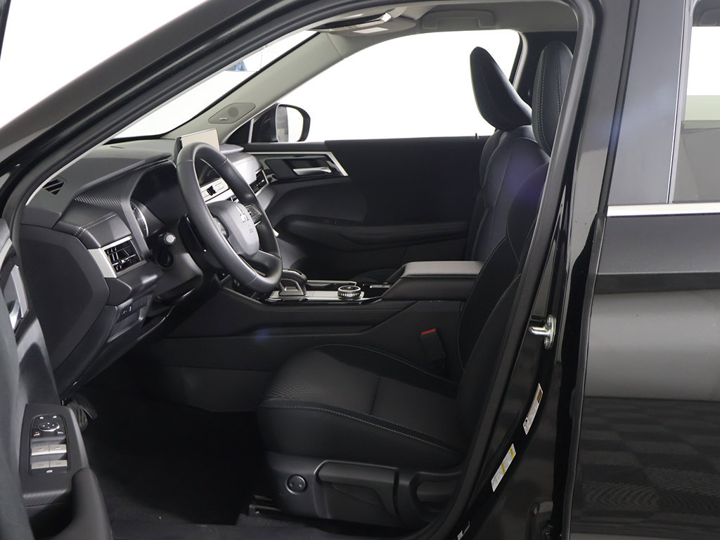 New 2026 Mitsubishi Outlander ES AWD/4WD image 26