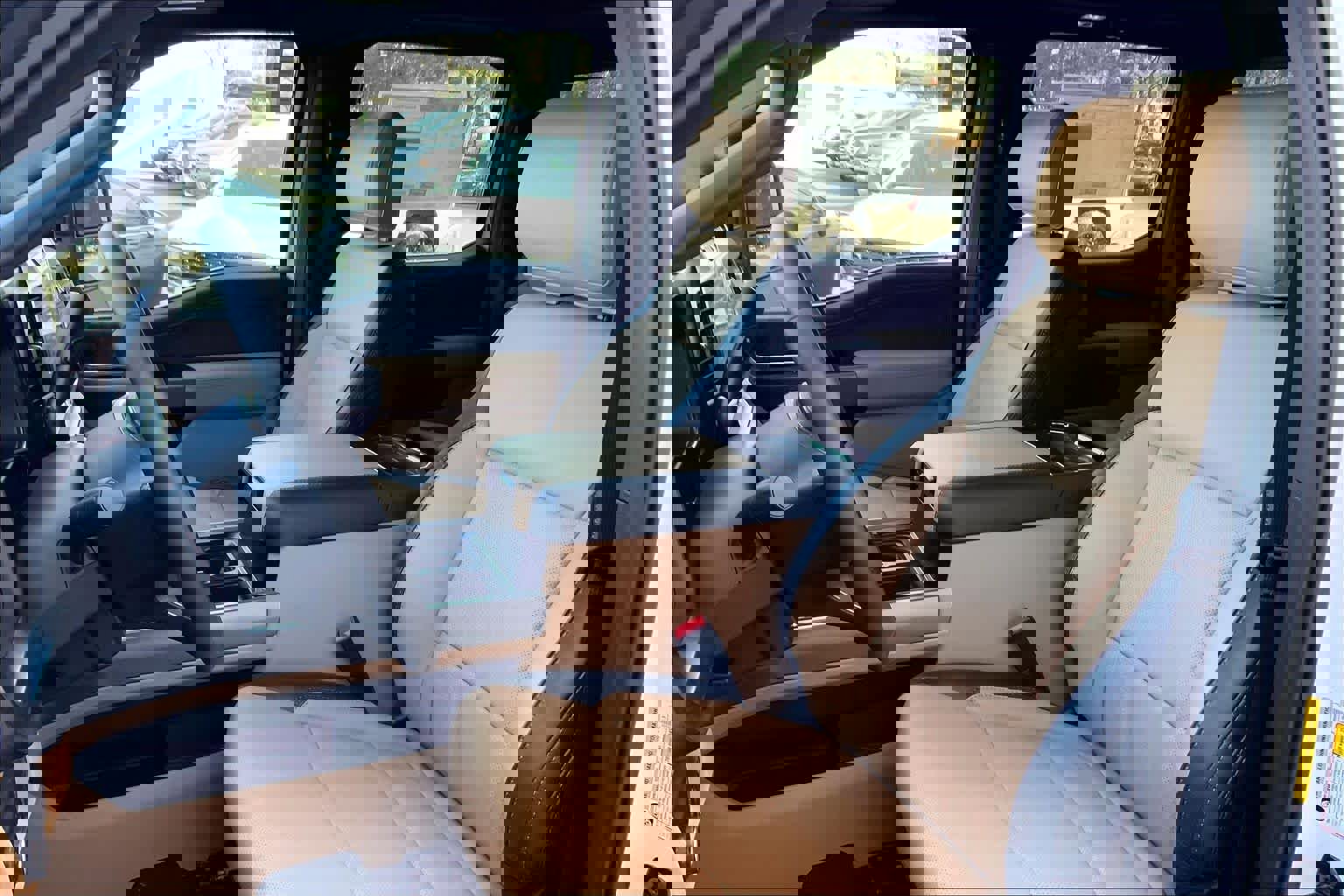 New 2026 Ford F350 Lariat w/ Lariat Ultimate Package image 9