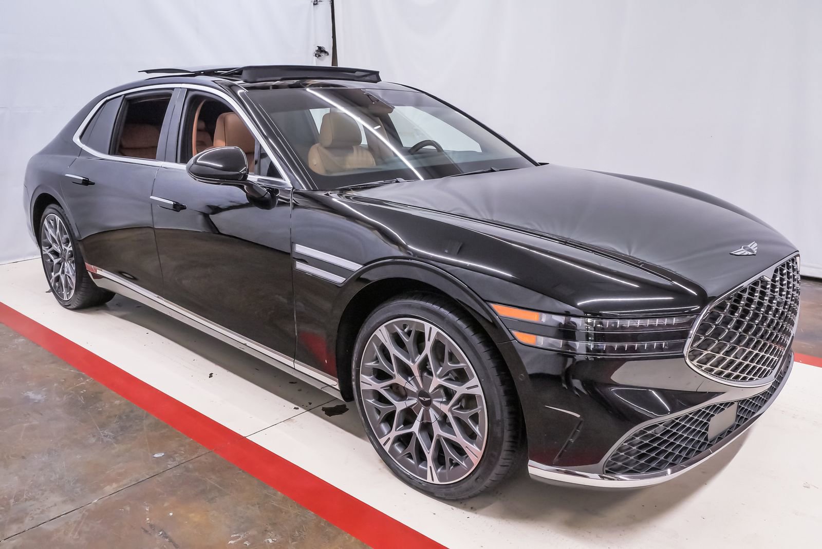 Certified 2025 Genesis G90 3.5T image 5