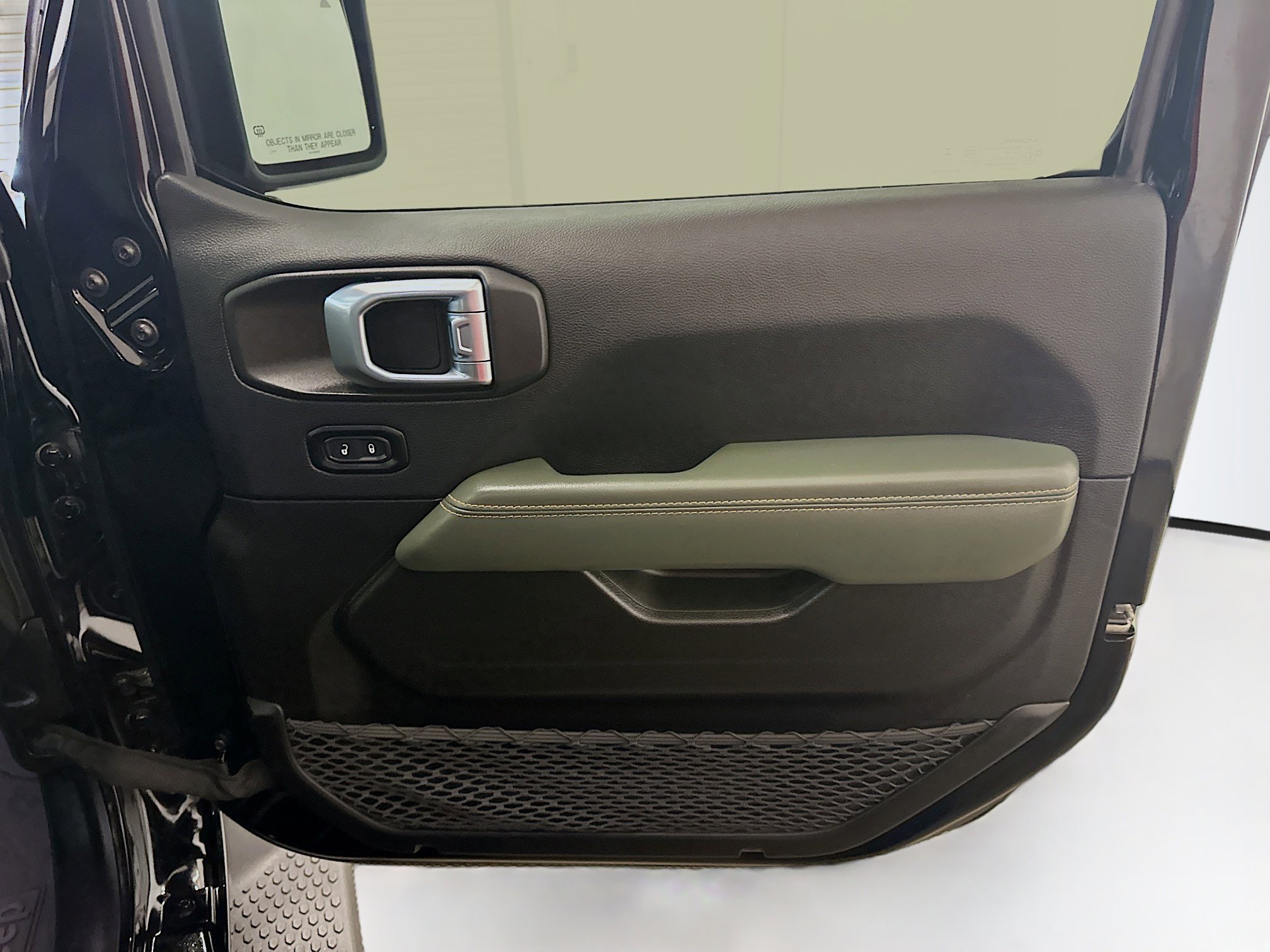 Used 2024 Jeep Wrangler High Altitude image 33