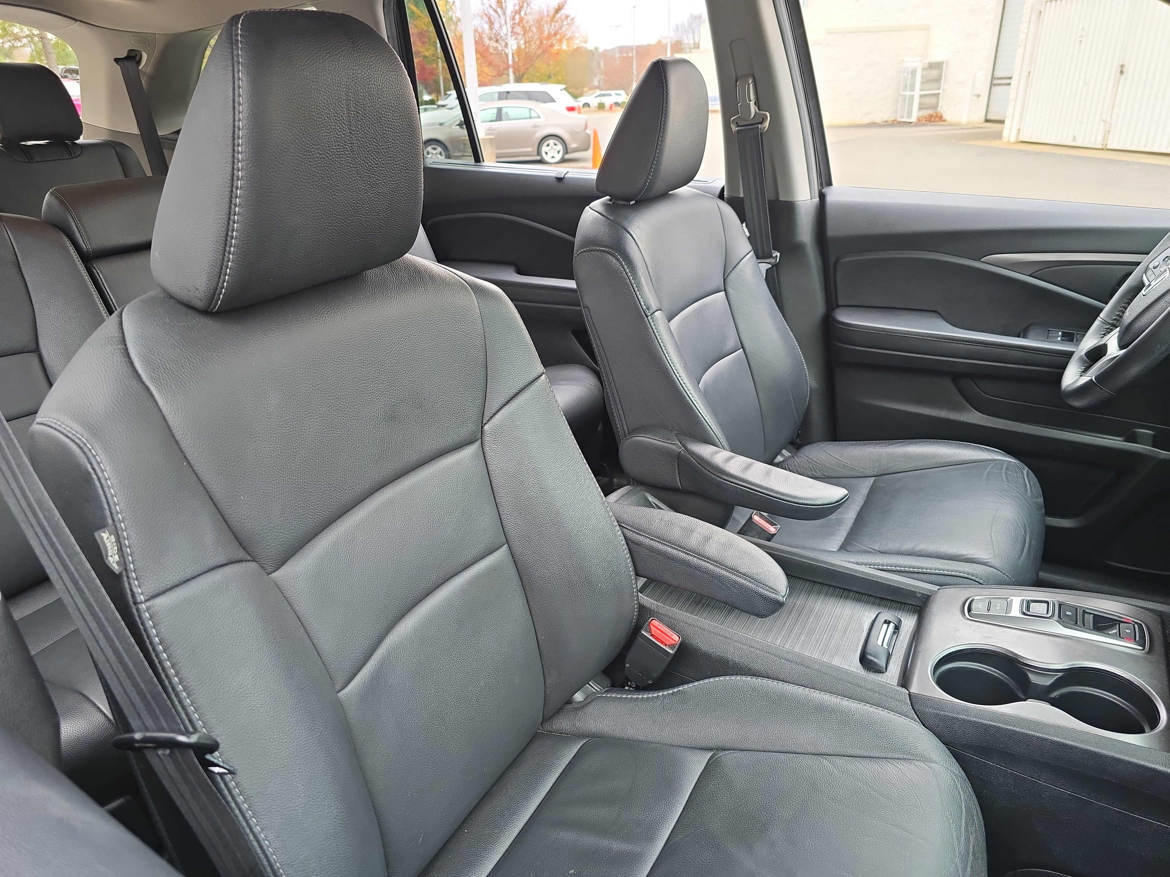 Used 2022 Honda Pilot Special Edition image 10