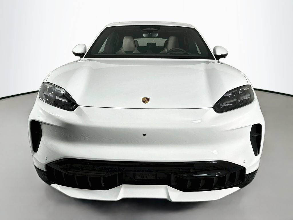 New 2026 Porsche Cayenne Electric AWD/4WD image 6