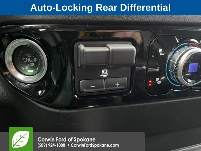 Used 2025 GMC Sierra 1500 Elevation image 35