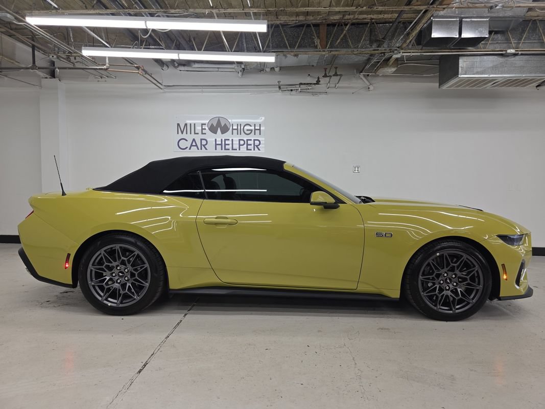 Used 2025 Ford Mustang GT Premium w/ GT Performance Package RWD image 12