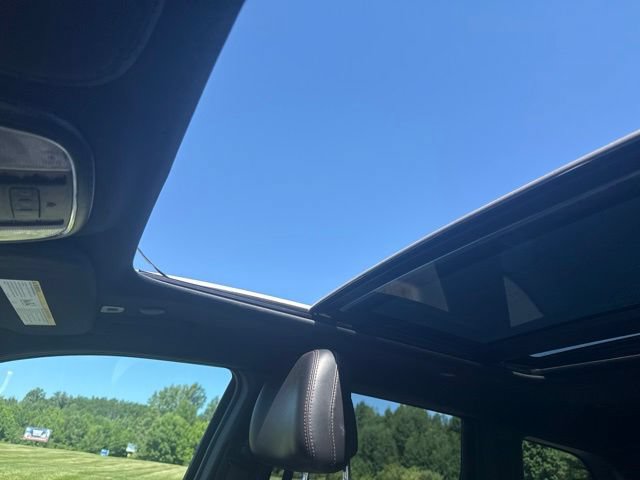 Used 2018 Jeep Grand Cherokee Trailhawk w/ Trailhawk Luxury Group AWD/4WD image 32