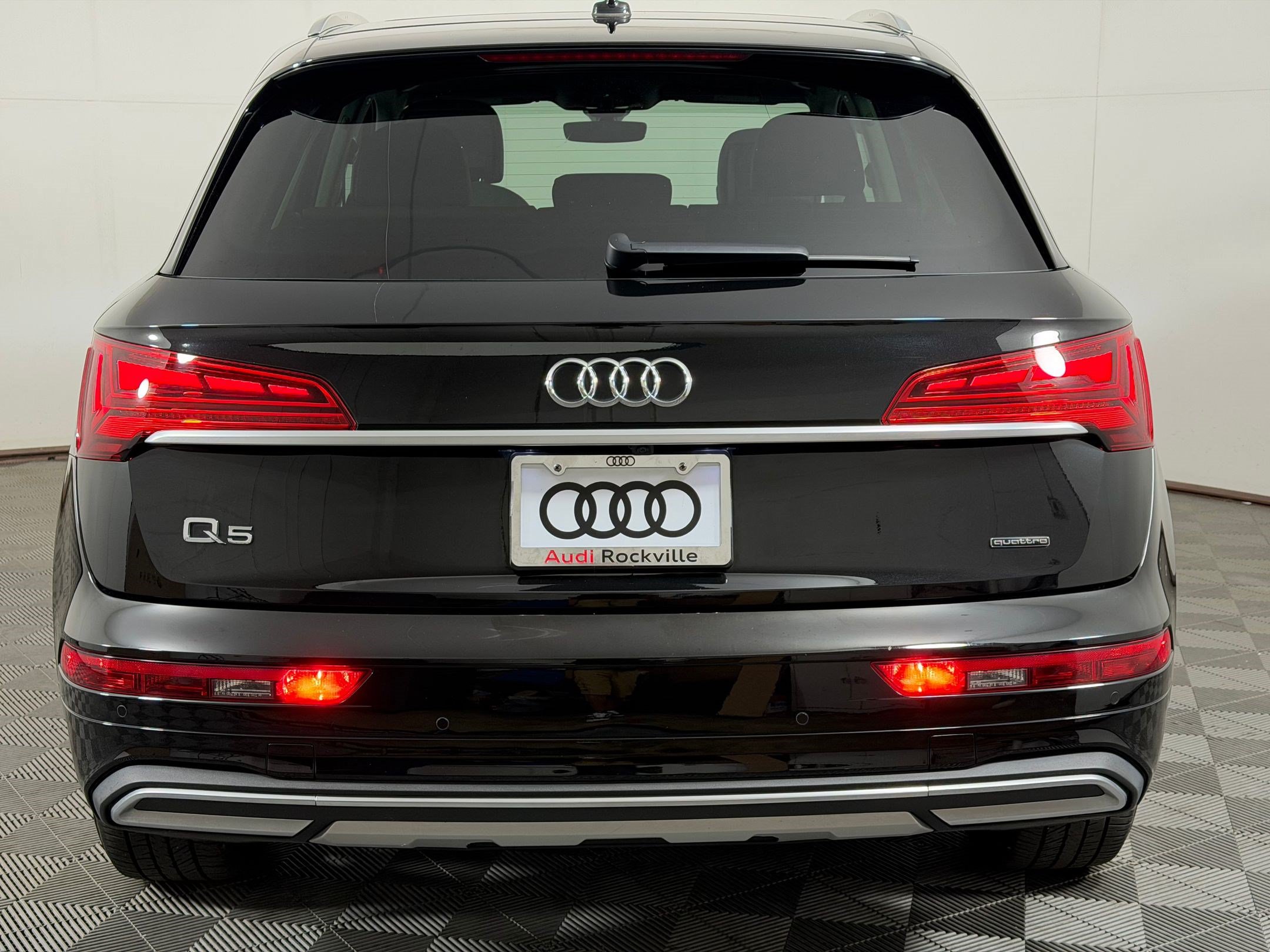 Certified 2022 Audi Q5 2.0T Premium Plus AWD/4WD image 10