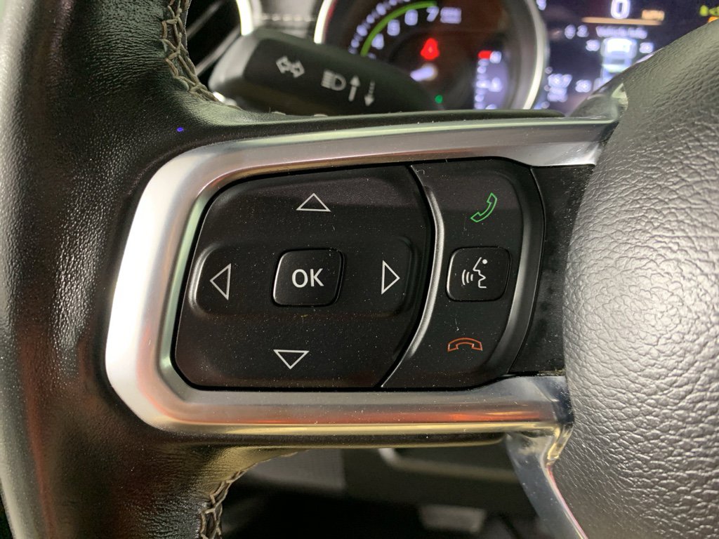 Used 2022 Jeep Wrangler Unlimited Sahara w/ Cold Weather Group image 18