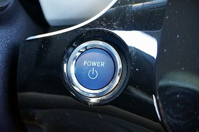 Used 2016 Toyota Prius Four FWD image 40