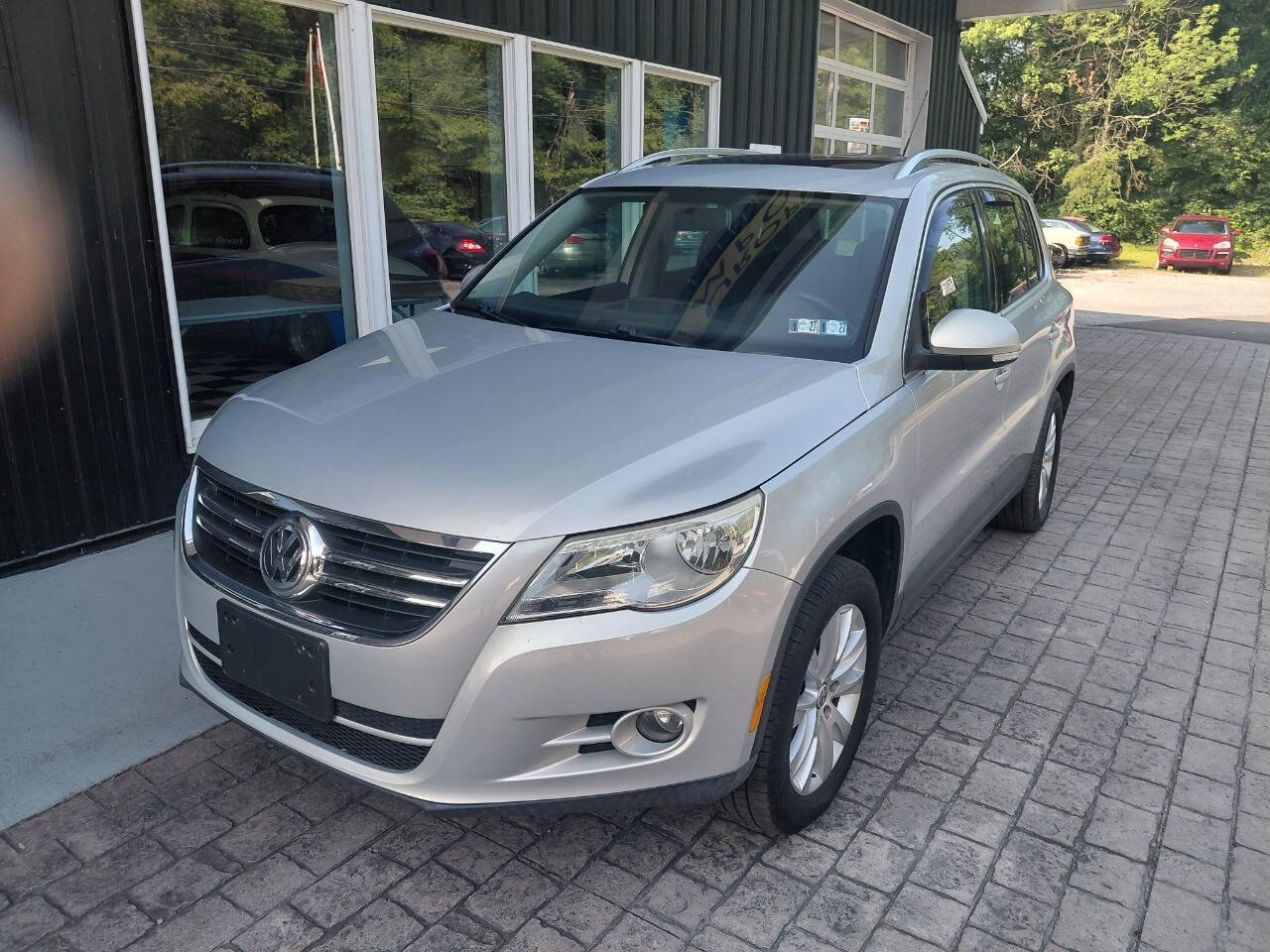 Used 2009 Volkswagen Tiguan SE