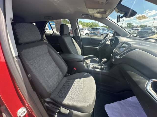 Used 2024 Chevrolet Equinox LT w/ LPO, Floor Liner Package FWD image 31