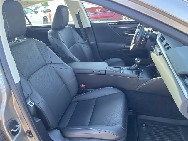 Used 2019 Lexus ES 350 w/ Premium Package FWD image 35