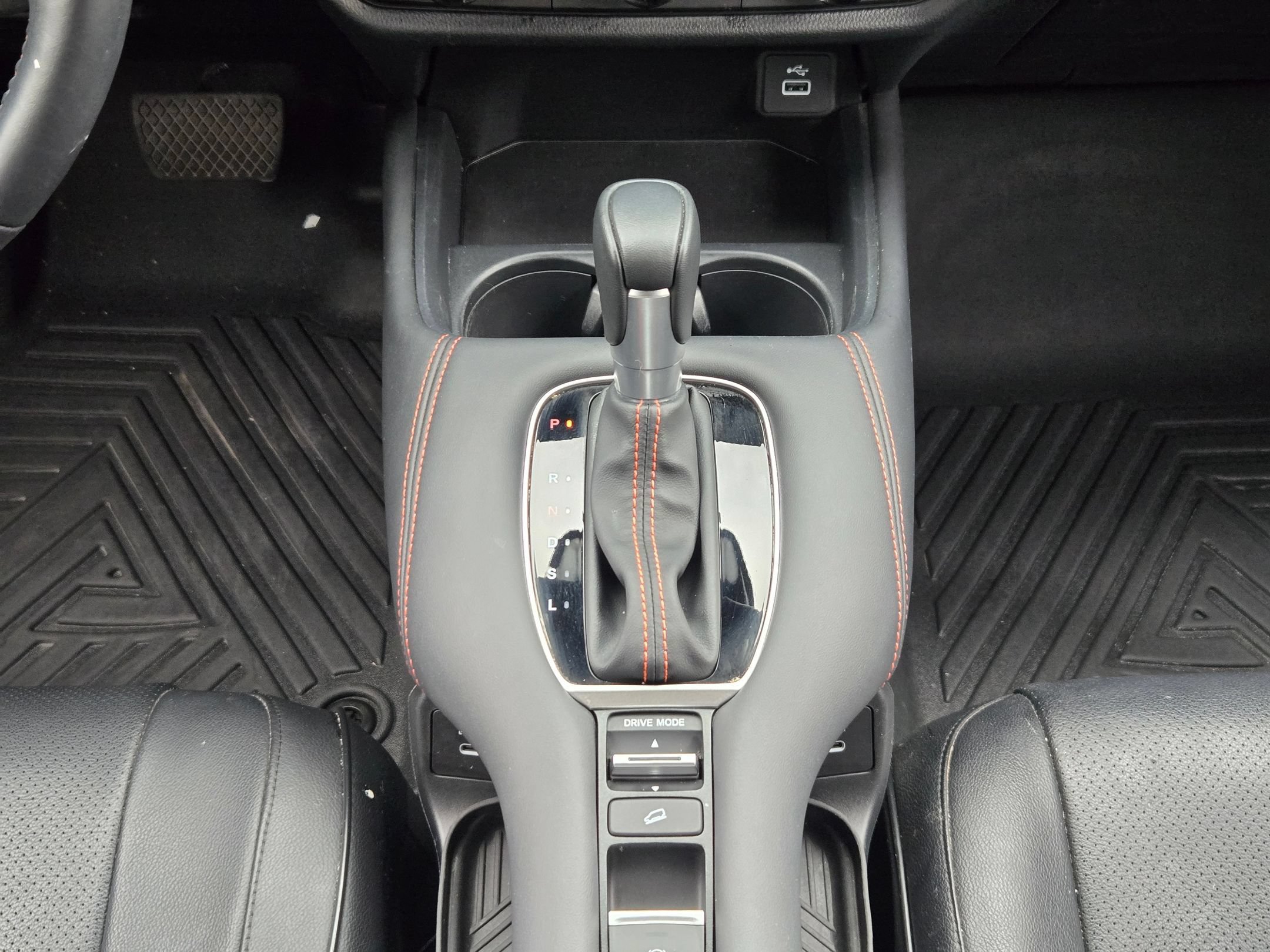 Used 2025 Honda HR-V Sport image 19