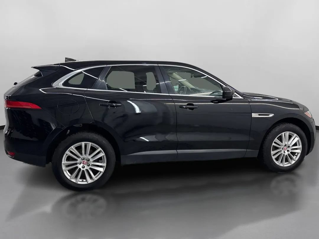Used 2020 Jaguar F-PACE Prestige AWD/4WD image 11