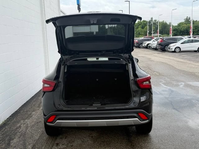 Used 2024 Chevrolet Trax LT w/ Driver Confidence Package FWD image 10