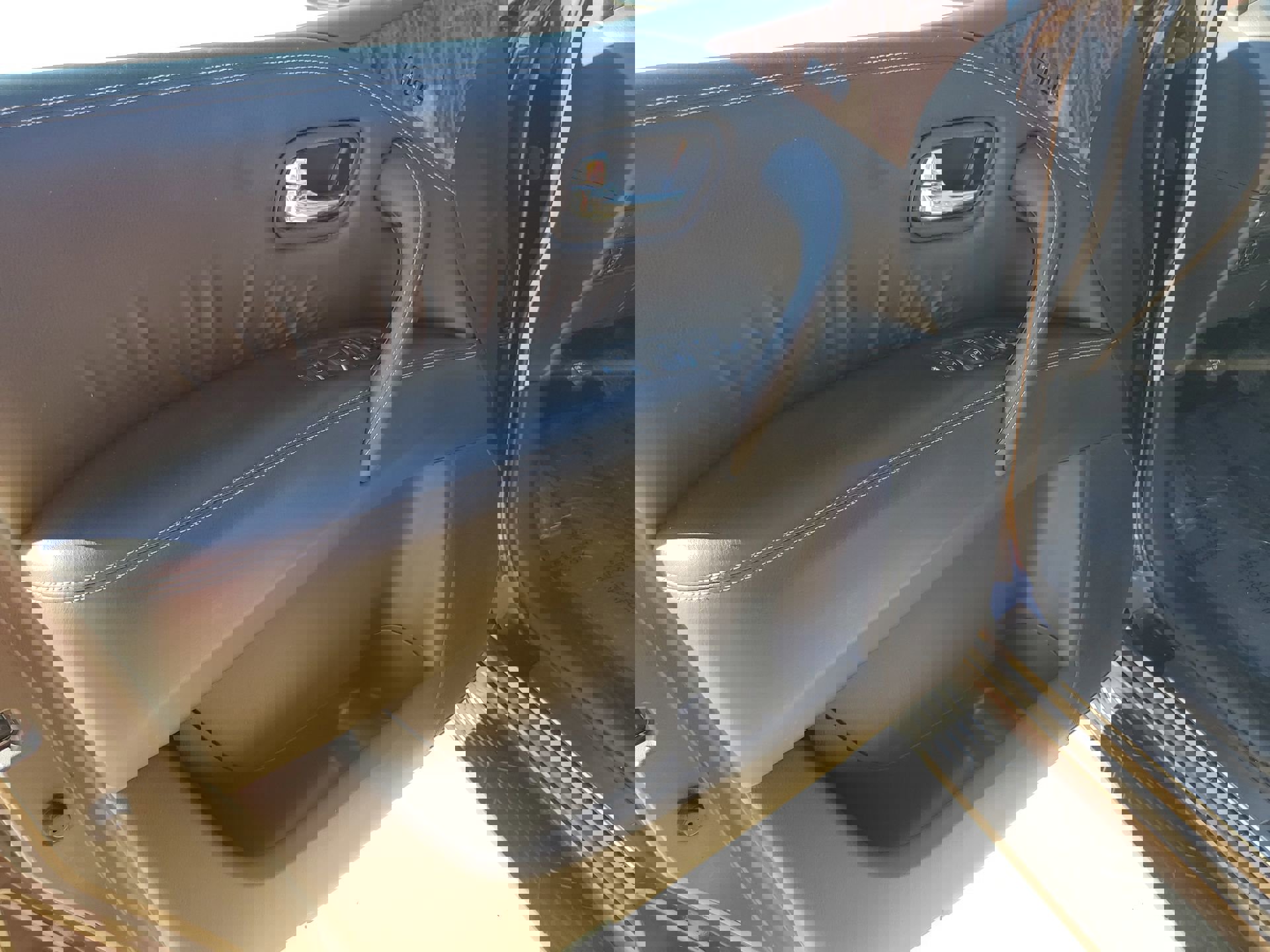 Used 2017 Nissan Armada SL w/ Technology Package image 30