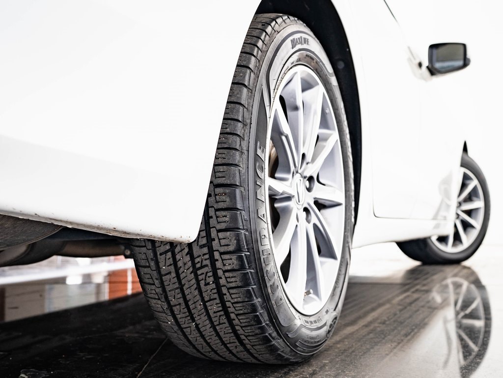 Certified 2018 Acura TLX w/ Technology Package image 39