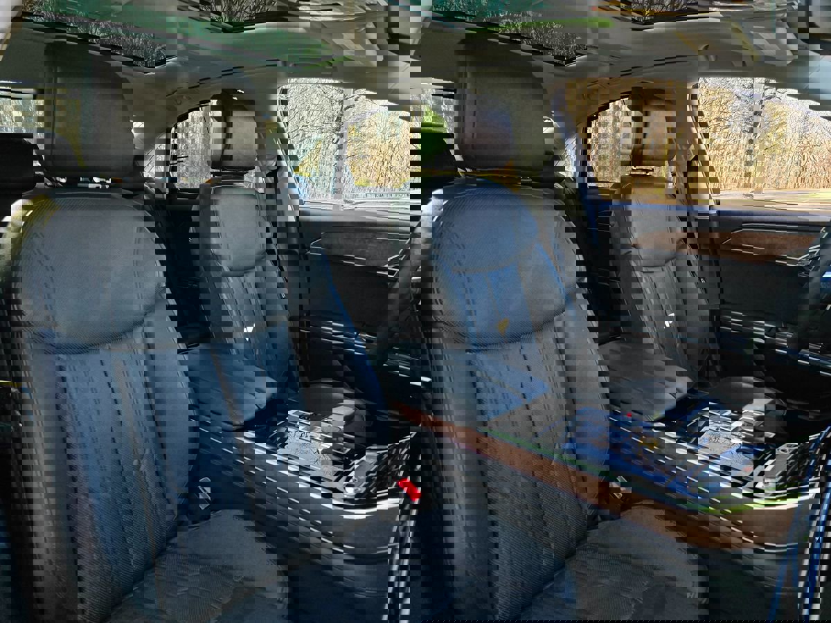 Used 2021 Audi A8 L 3.0T w/ Executive Plus Package image 20