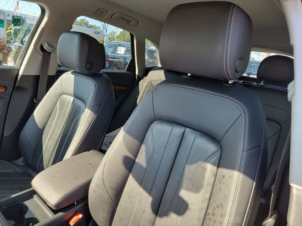 Used 2023 Audi Q5 2.0T Premium image 17