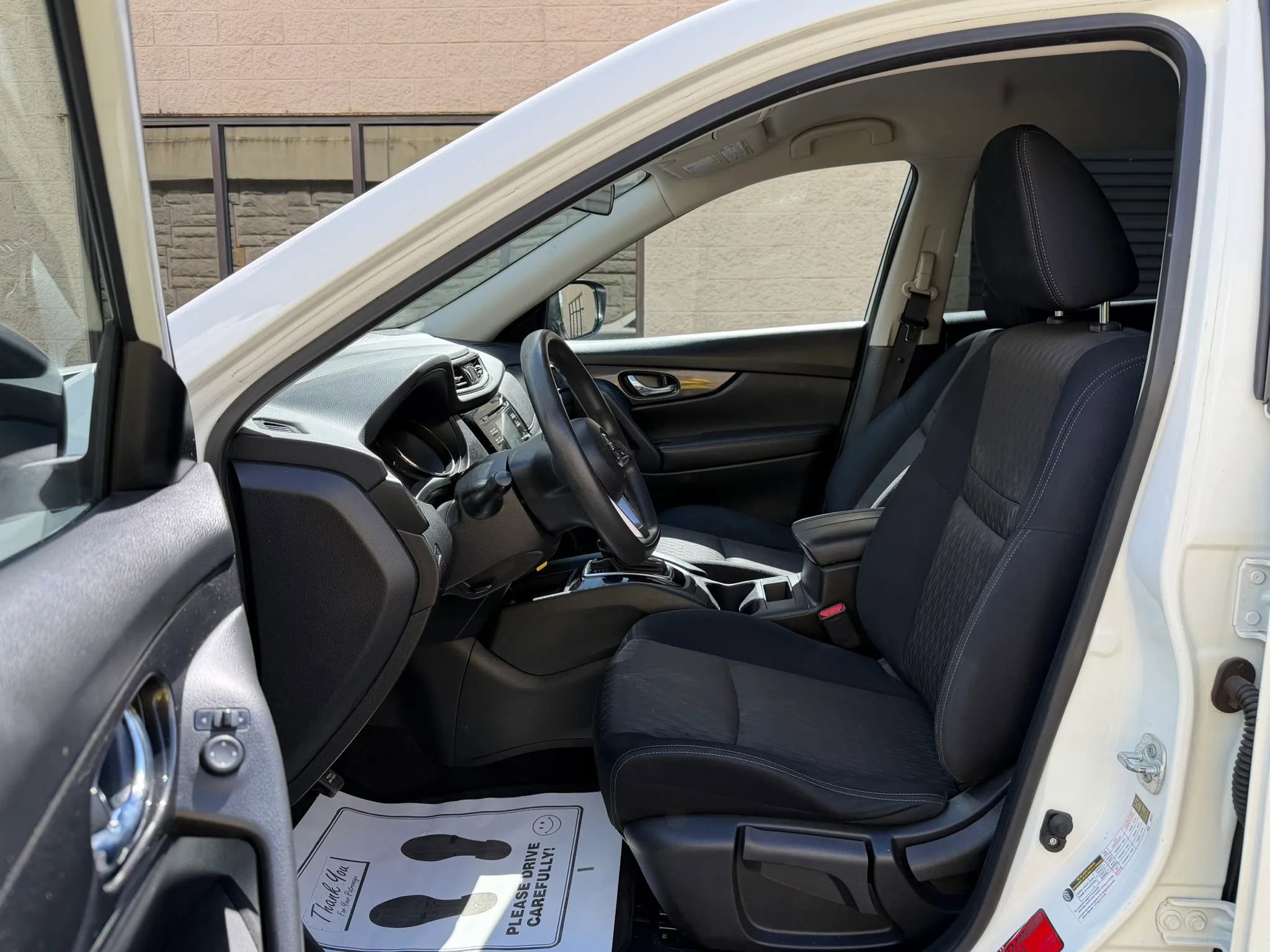 Used 2017 Nissan Rogue S AWD/4WD image 22