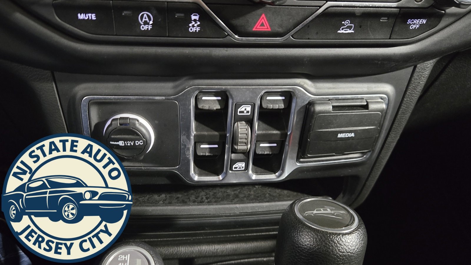 Used 2023 Jeep Gladiator Overland image 15