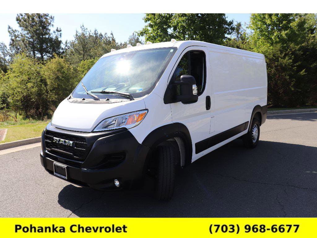 Used 2025 RAM ProMaster 2500 w/ Convenience Group FWD video 3