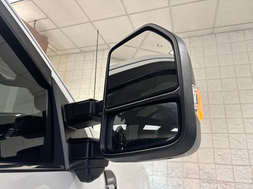 Used 2023 Ford F350 Lariat w/ Lariat Ultimate Package AWD/4WD image 28