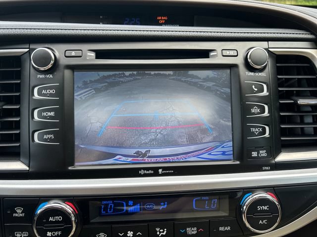 Used 2015 Toyota Highlander XLE AWD/4WD image 21