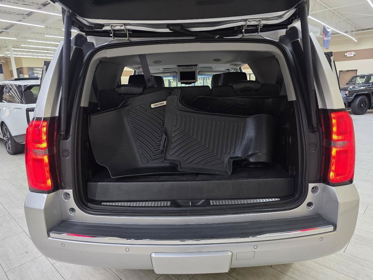 Used 2015 Chevrolet Tahoe LTZ RWD image 13