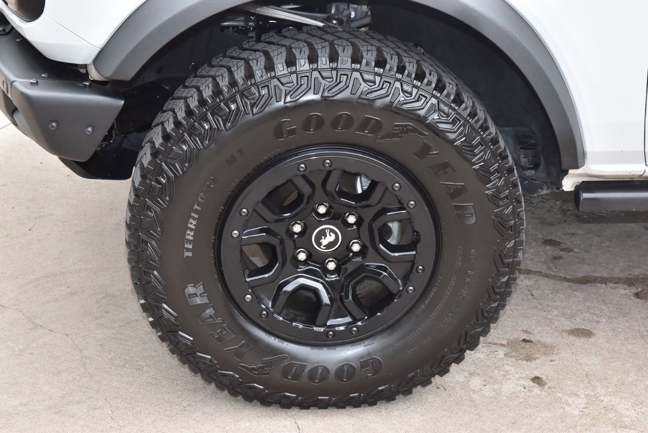 Used 2023 Ford Bronco Wildtrak image 47