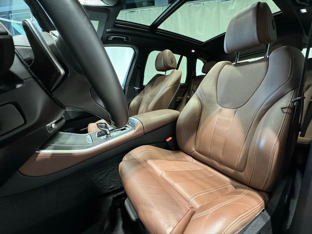 Used 2022 BMW X5 xDrive40i w/ M Sport Package image 19