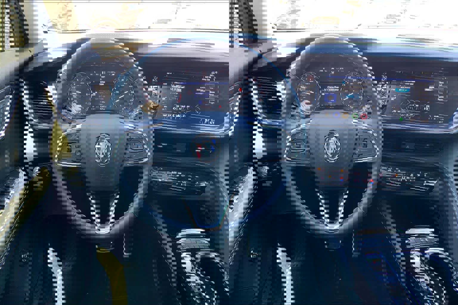 Used 2022 Buick Envision Essence w/ Sport Touring Package FWD image 6