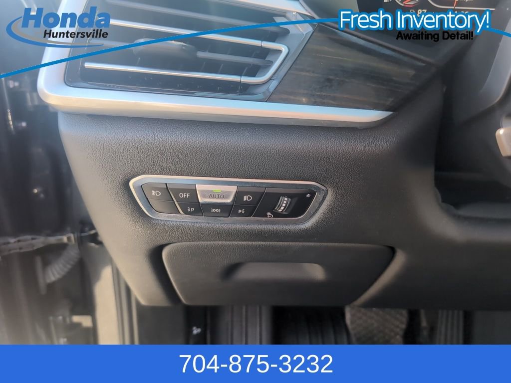 Used 2021 BMW X7 xDrive40i w/ Parking Assistance Package image 25