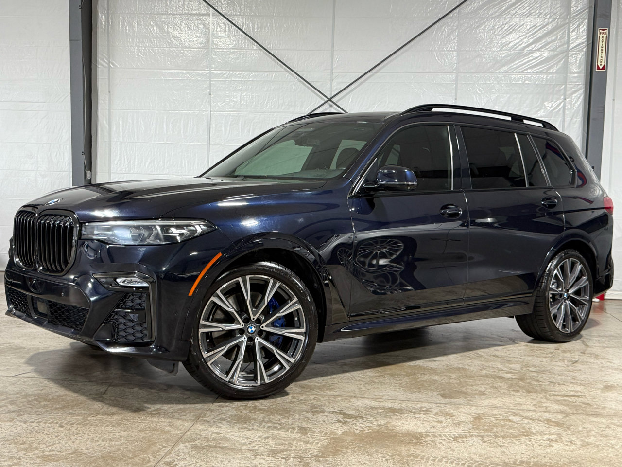 Used 2020 BMW X7 xDrive40i w/ M Sport Package image 1