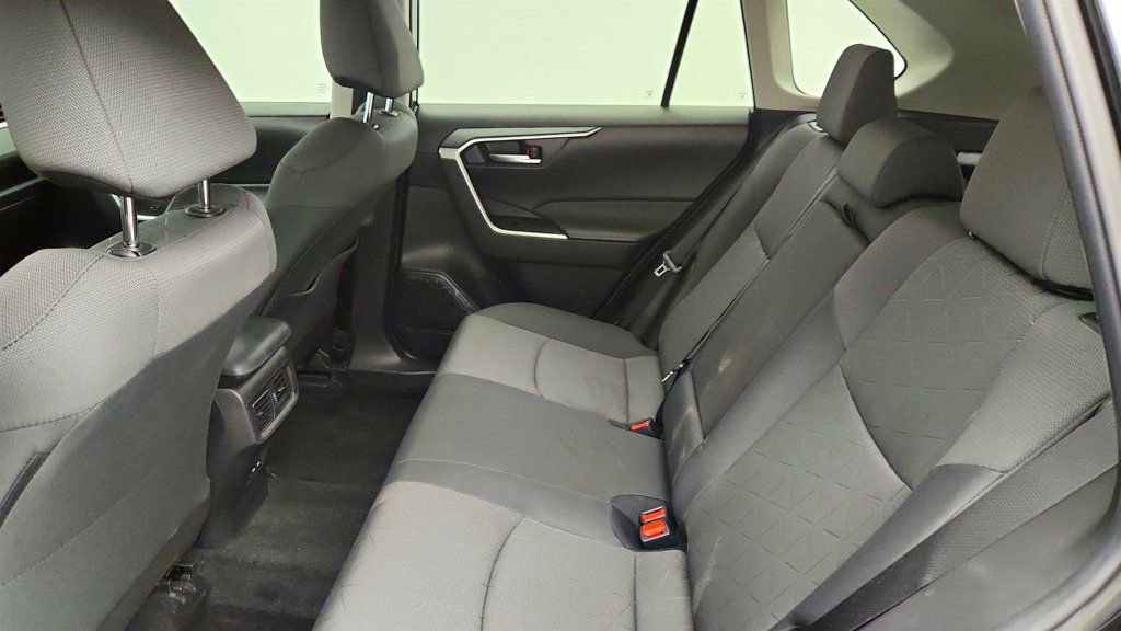 Used 2024 Toyota RAV4 AWD Hybrid image 19